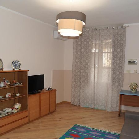 Casa Vacanze Il Nespolo คาตาเนีย ภายนอก รูปภาพ